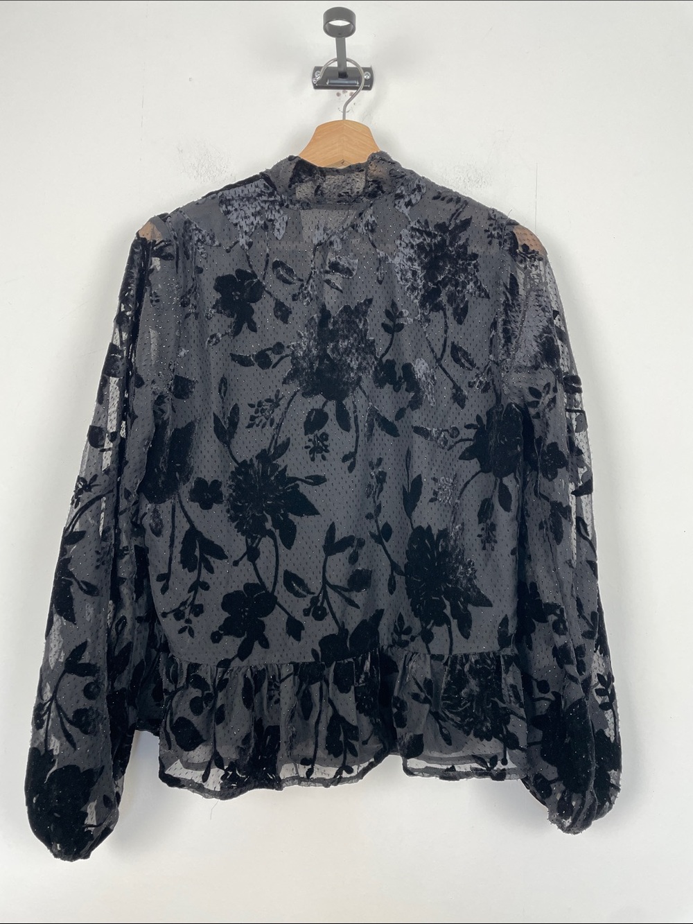 Express Y2K Black Sheer Velvet Burnout Tie-Neck Peplum Hem Blouse Women's S - Picture 6 of 8